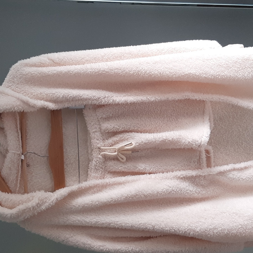 Fleece lounging set with shorts size M
